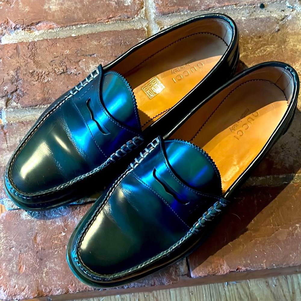 Mens Green Gucci loafers size ten. They no longer make them in this color.